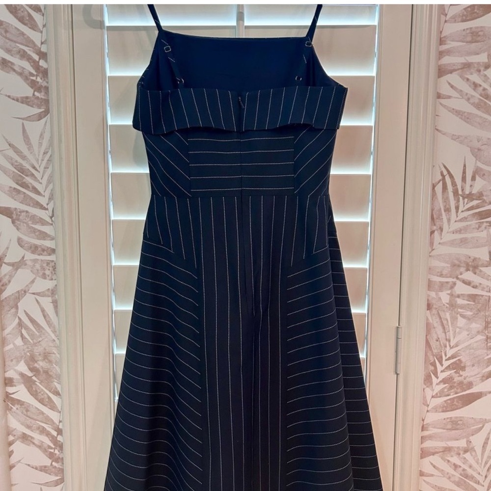 🆕 NWT Banana Republic Asymmetrical Navy Striped Dress Size 0P - Picture 3 of 8